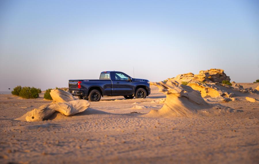  Chevrolet Silverado RST Regular Cab 2019 года  (UAE) (фото 10 из 19)